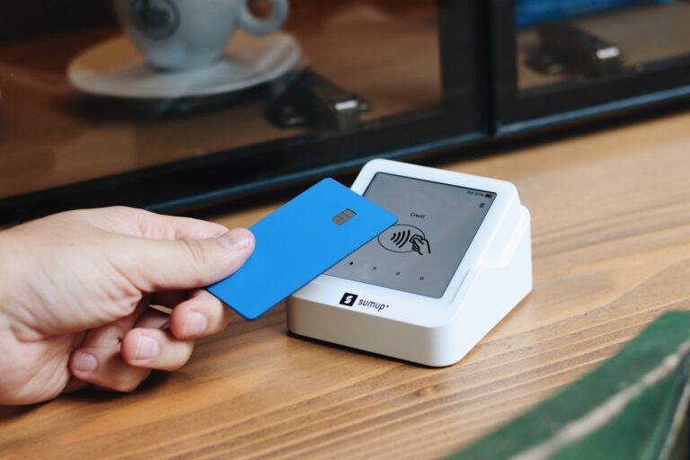 Os Benefícios de um Ambiente Digital Seguro para Finanças